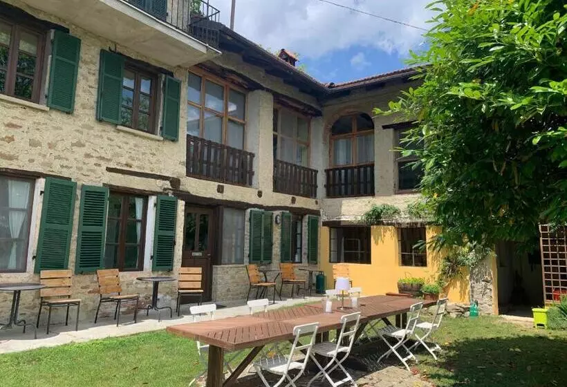 Aamiaismajoitus (B&B) Agriturismo La Collina Degli Scoiattoli