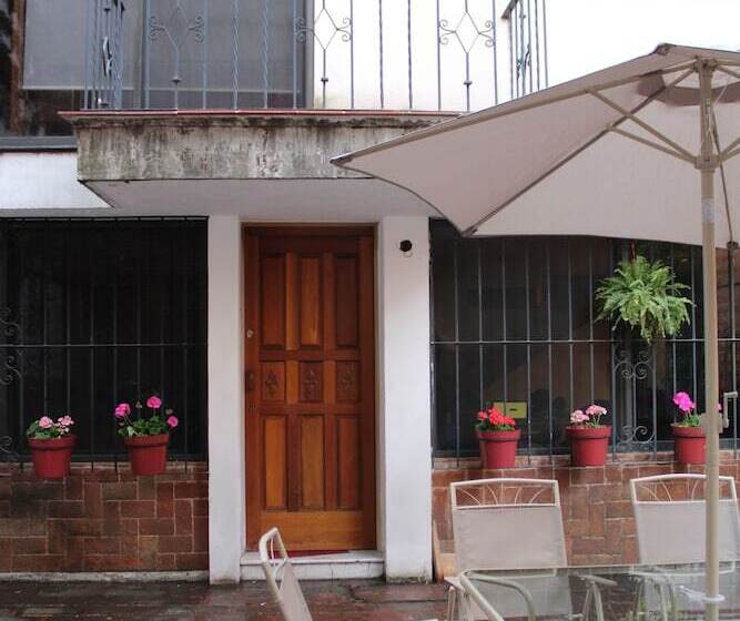 민박 Casa Luna Coyoacan