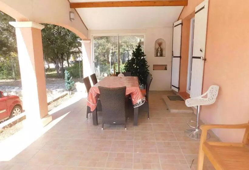 ベッドアンドブレックファースト Chez Marie