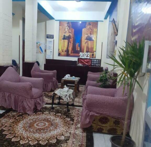 تختخواب و صبحانه Grand Hotel &hostel