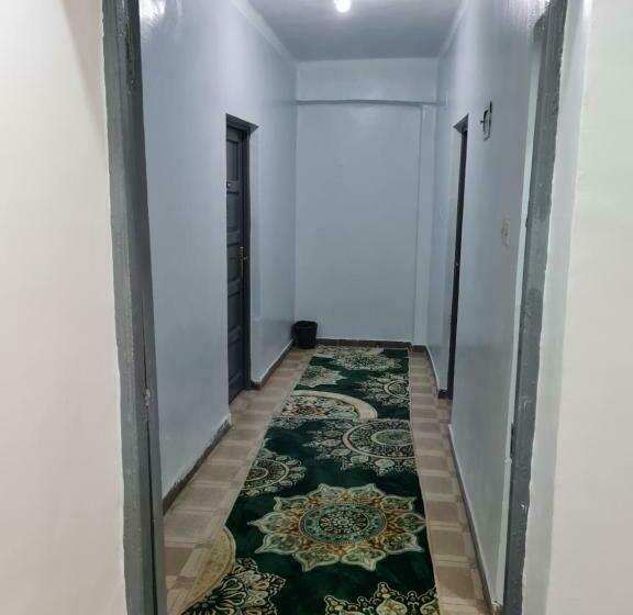 تختخواب و صبحانه Grand Hotel &hostel