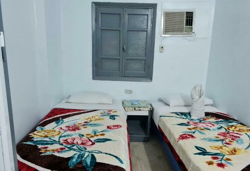 تختخواب و صبحانه Grand Hotel &hostel