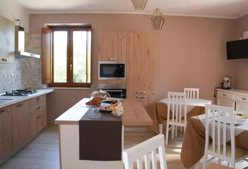 Aamiaismajoitus (B&B) La Dimora Del Croccio   Gole Del Calore