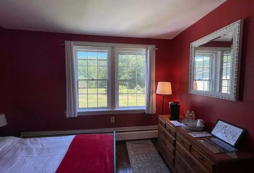 Aamiaismajoitus (B&B) Stone Hearth Inn And Eatery