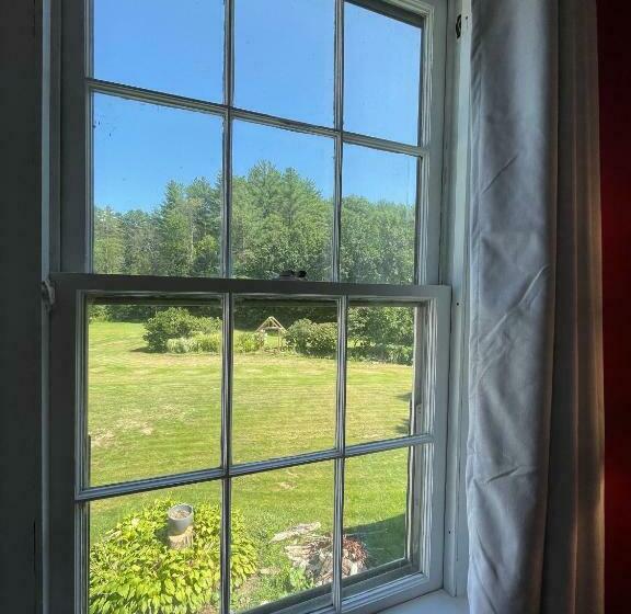 ベッドアンドブレックファースト Stone Hearth Inn And Eatery