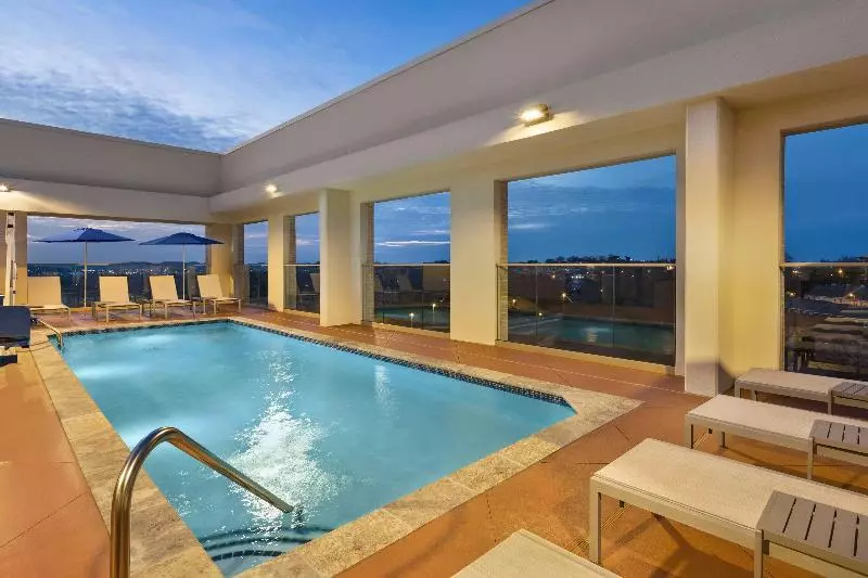 هتل Home2 Suites By Hilton Nashville West End Avenue