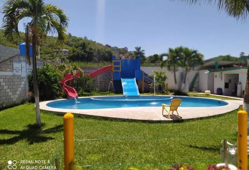 ホテル Los Abuelos