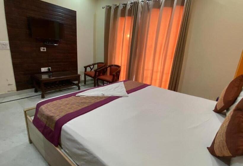 Hotel Mahak Guest House By Wb Inn