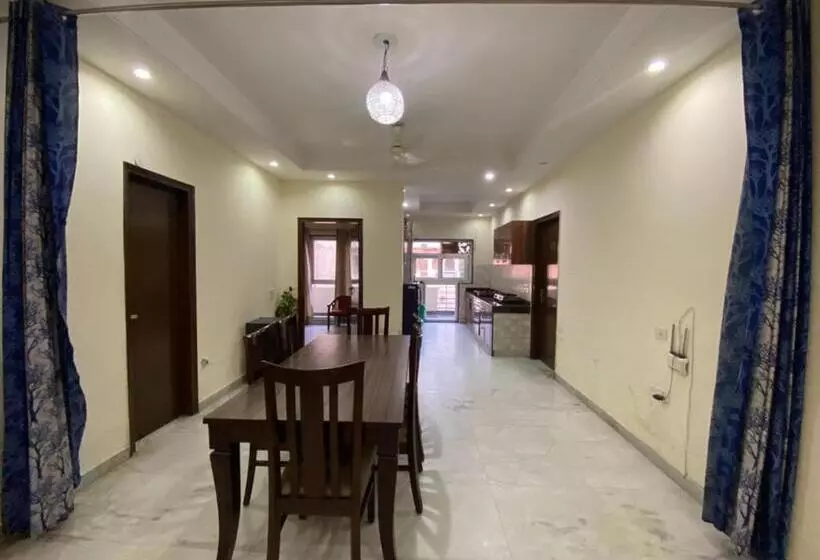 ホテル Mahak Guest House By Wb Inn