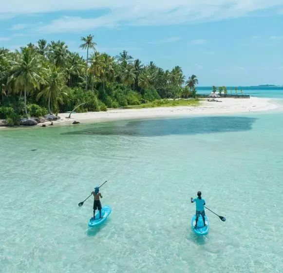 هتل Pearl Himandhoo
