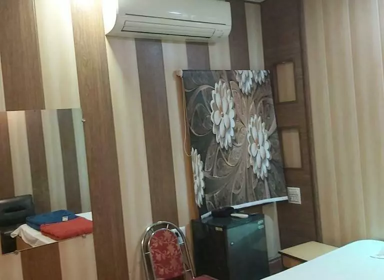ホテル Vilas, Prayagraj