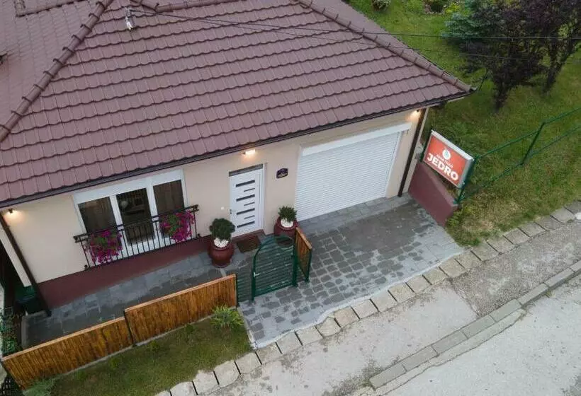 Jedro   Apartman Sa Garažnim Parkingom
