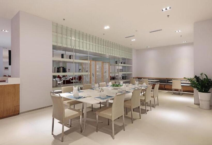 فندق Haikou Meilan International Airport