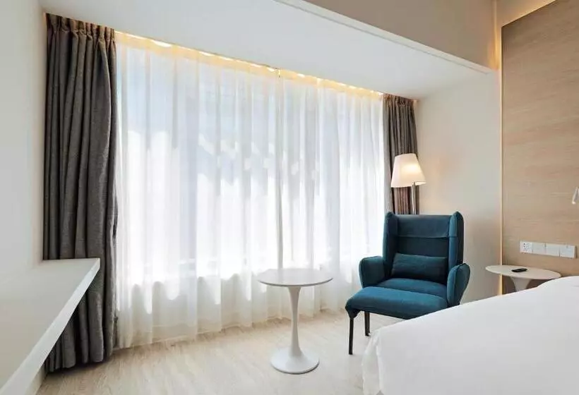 هتل Haikou Meilan International Airport