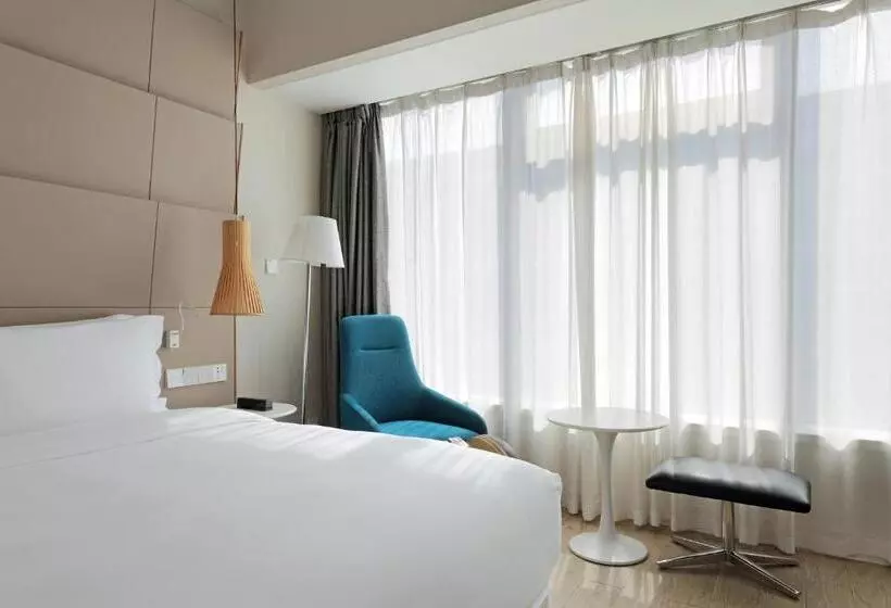 هتل Haikou Meilan International Airport