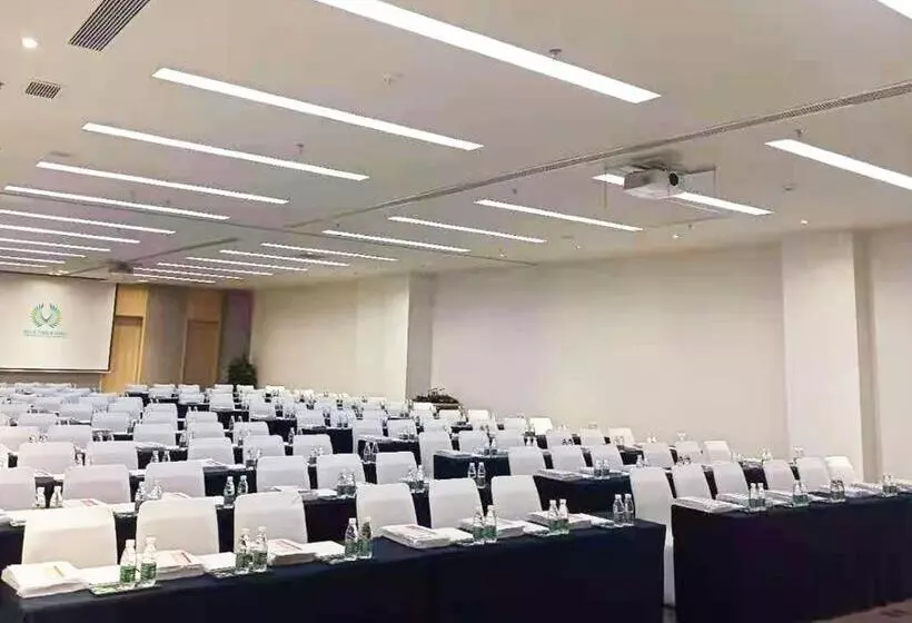 هتل Haikou Meilan International Airport