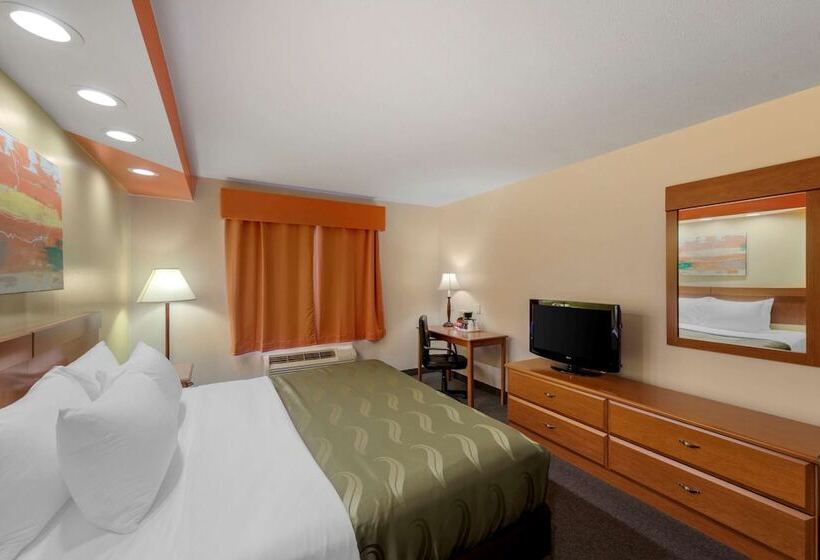 Отель Quality Inn