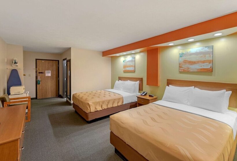Отель Quality Inn