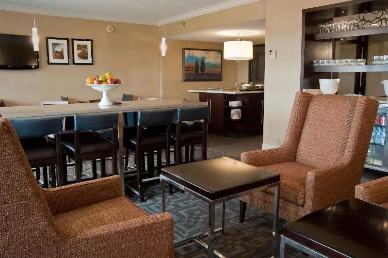 Szálloda Sheraton Westport Plaza