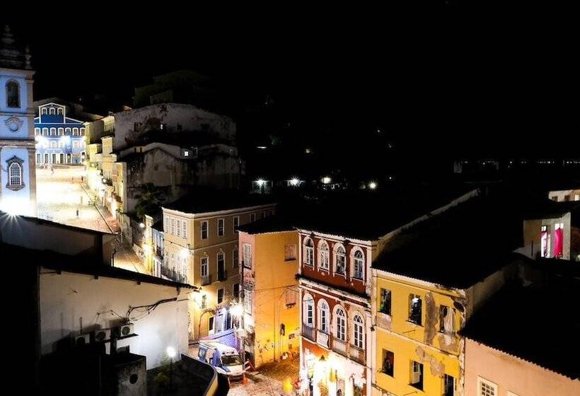 Tamboleiros Hotel & Hostel