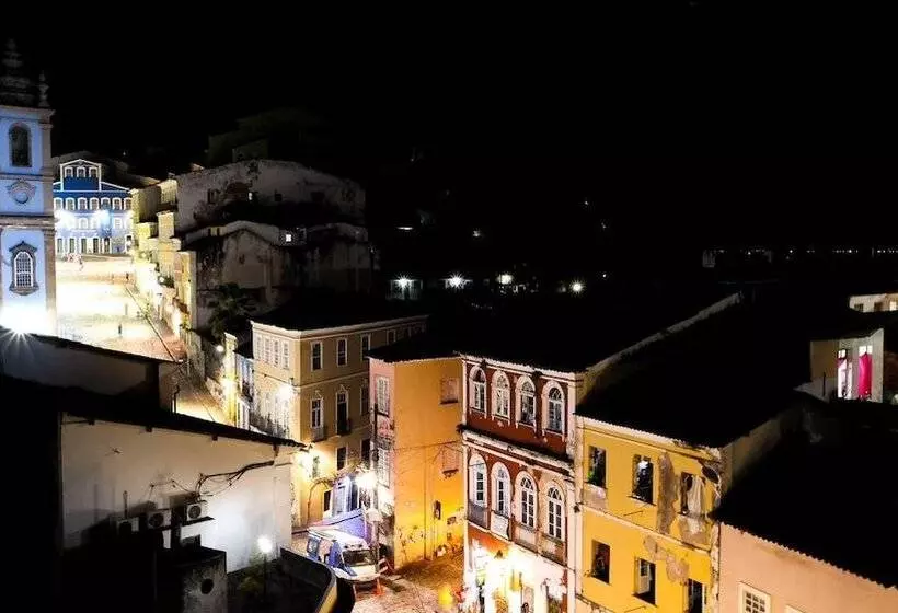 Tamboleiros Hotel & Hostel