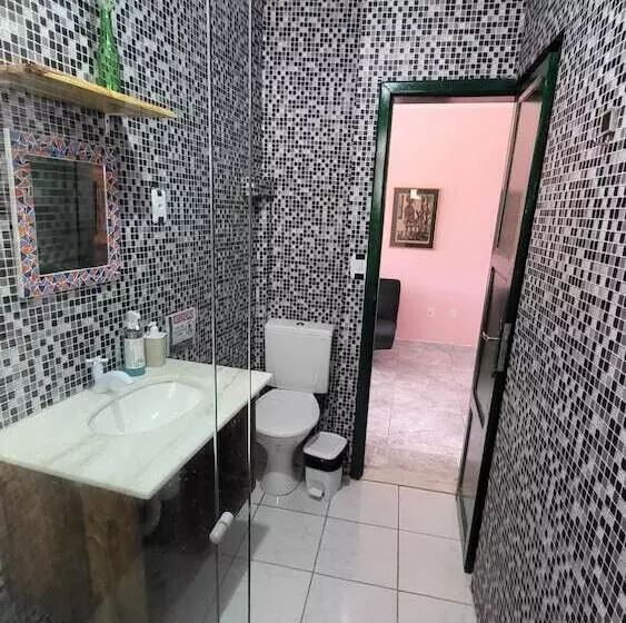 Tamboleiros Hotel & Hostel