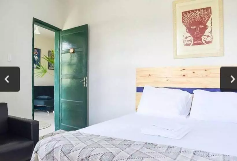 Tamboleiros Hotel & Hostel