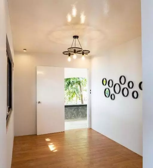 Retkeilymaja The Pod Mabini