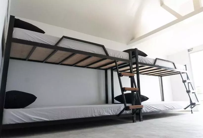 Retkeilymaja The Pod Mabini