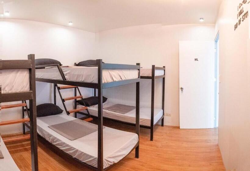 Hostel The Pod Mabini
