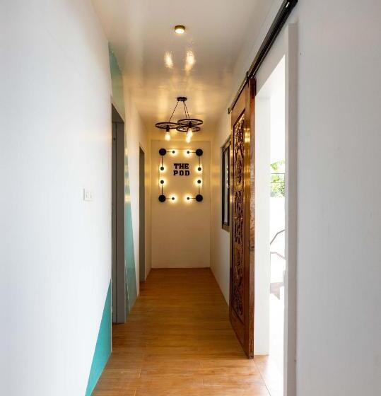 Hostel The Pod Mabini