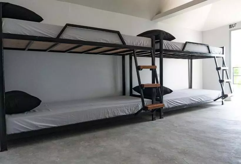 Retkeilymaja The Pod Mabini