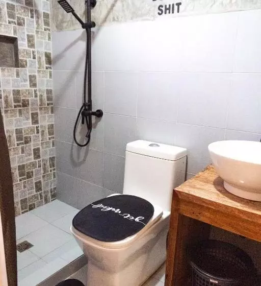 Retkeilymaja The Pod Mabini