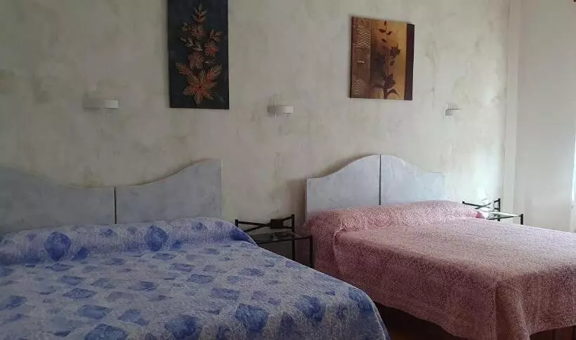 Aamiaismajoitus (B&B) Le Rustiche Foresteria