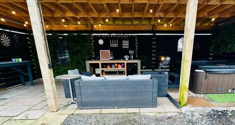 Bothy Farm Stay Sleeps 2 Hottub And Pool Table Children Welcome Ayrshire Rural Retreats