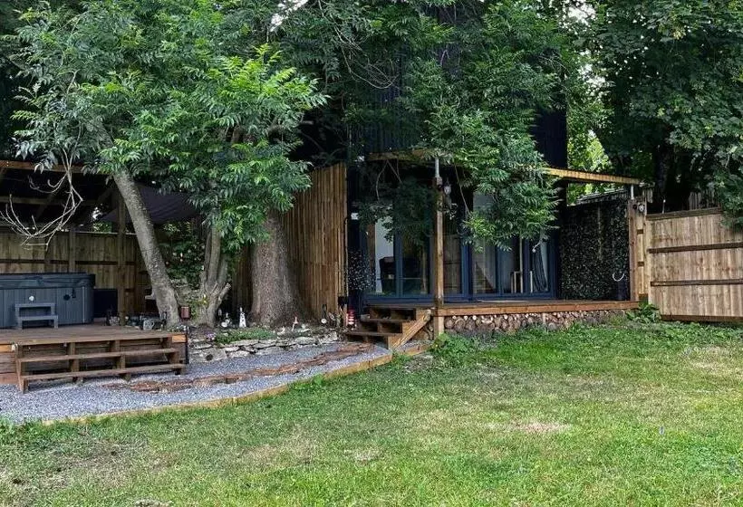 Lynbrook Haybarn, Hot Tub And Outdoor Kitchen, New Forest