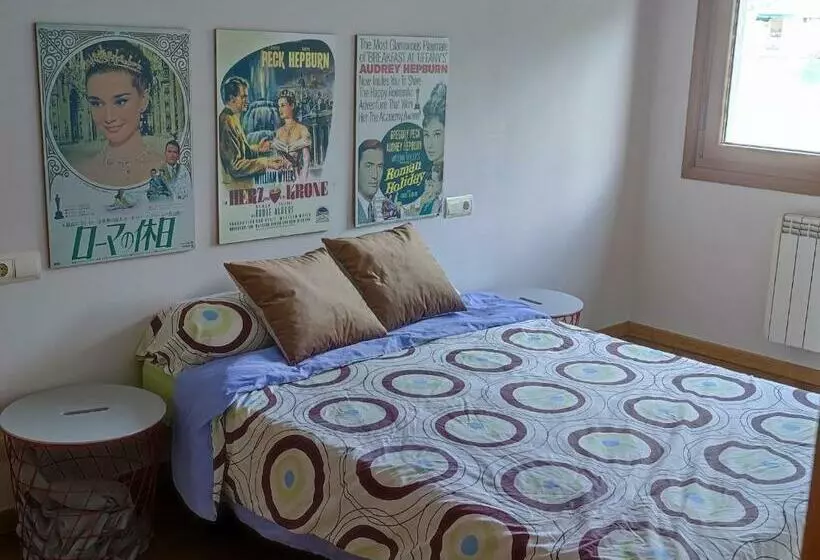 Apartamento Dos Habitaciones Exterior Y Bien Comunicado