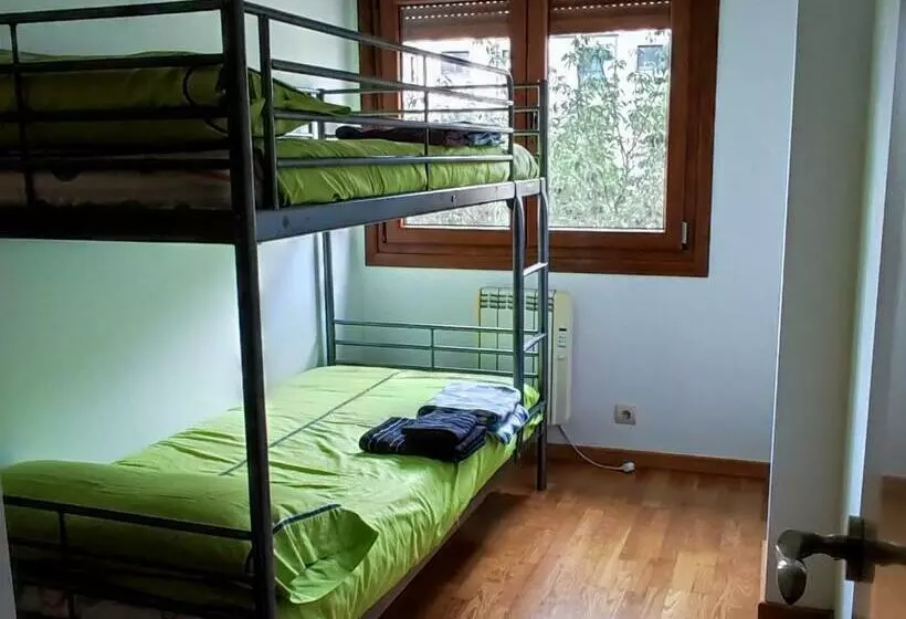 Apartamento Dos Habitaciones Exterior Y Bien Comunicado