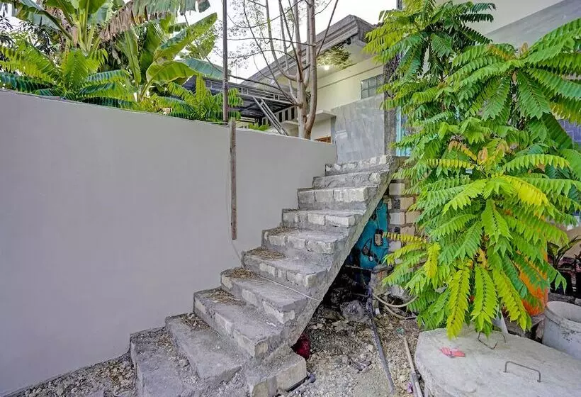 Hotelli Grand Hagawa Syariah Near Alun Alun Lamongan Redpartner