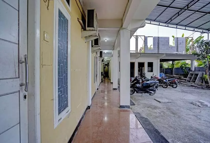 Hotelli Grand Hagawa Syariah Near Alun Alun Lamongan Redpartner