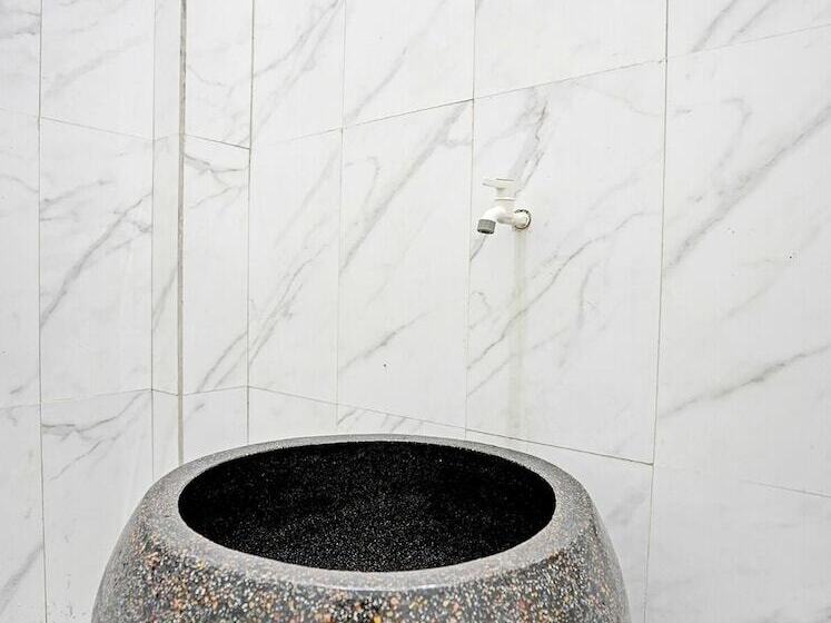 酒店 Grand Hagawa Syariah Near Alun Alun Lamongan Redpartner