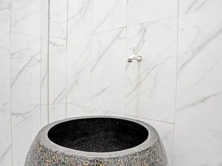 Hotelli Grand Hagawa Syariah Near Alun Alun Lamongan Redpartner