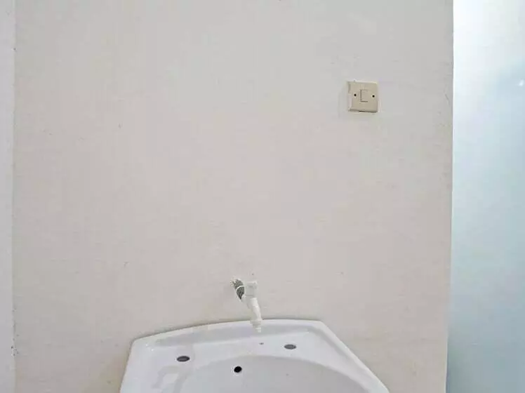 Hotelli Grand Hagawa Syariah Near Alun Alun Lamongan Redpartner