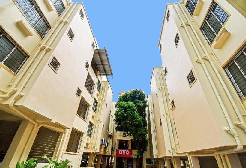 هتل Oyo 92779 The Green Akress