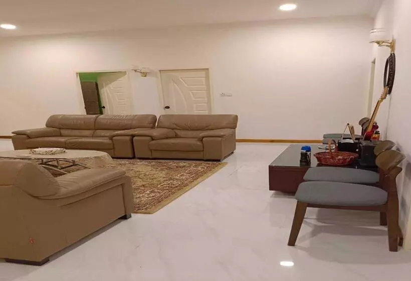 ホテル Oyo Homes 90608 Kampung Sungai R&r,homestay And Ecofarm