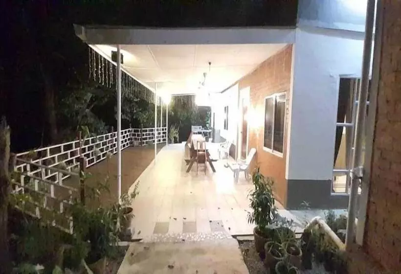 ホテル Oyo Homes 90608 Kampung Sungai R&r,homestay And Ecofarm