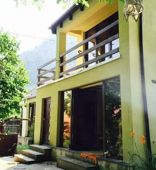 Pet Friendly Charming House With Garden