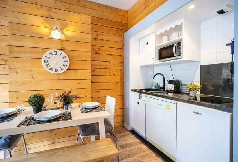 Charmant Appart Rénové 4 Pers, Sauna, Piscine, Proche Thermes Et Télécabine   Saint Lary Village   F