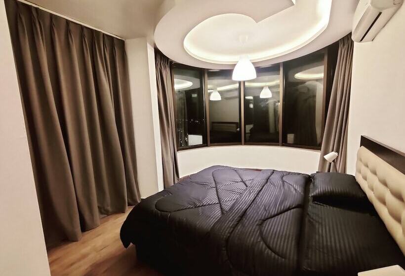 28 1  Lovely Apartment Close To All Services