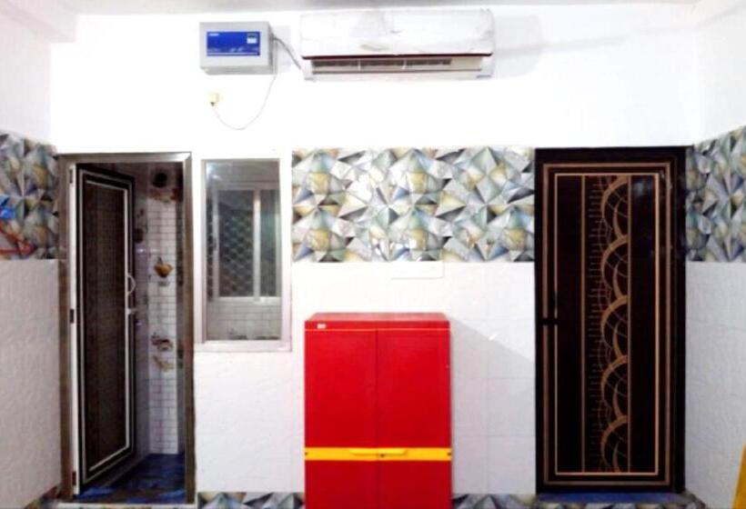 호텔 Goroomgo Pranab Sadan Puri Near Kamakhya Temple Near Sea Beach & Temple